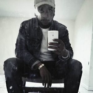 Meet your Posher, Emmanuel